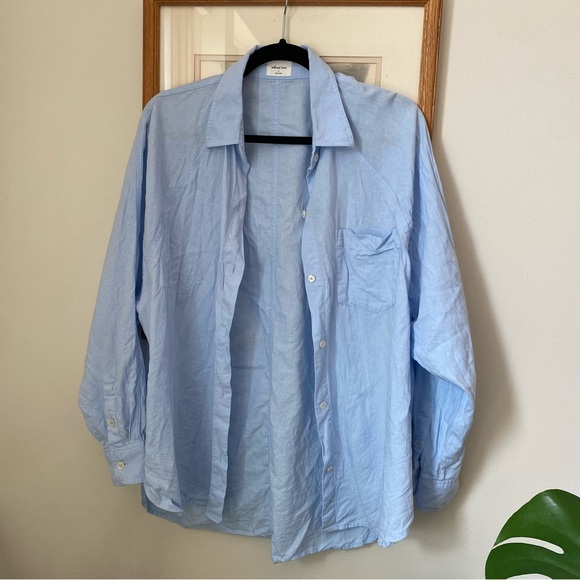 Aritzia light blue linen oversized button down - Picture 1 of 4